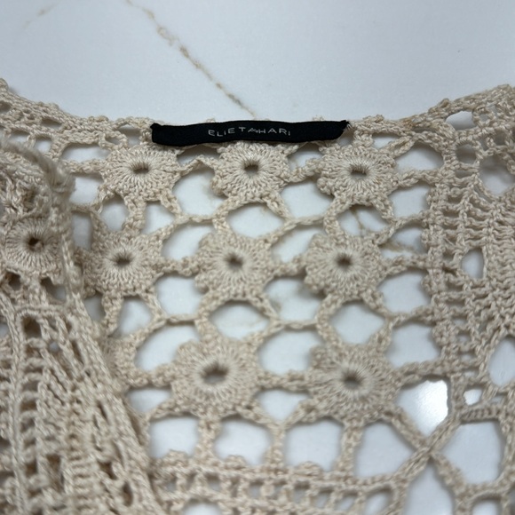 Elie Tahari Crochet Cream Top Size Small - Picture 3 of 5